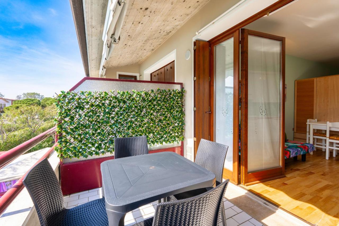 Azzurra Suite - Monolocale Con Piscina E Wifi Сирмионе Экстерьер фото